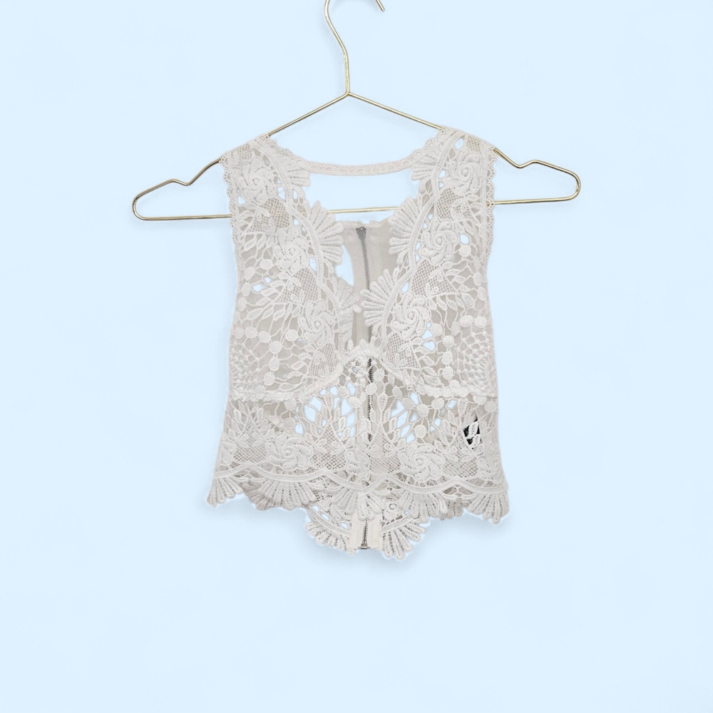 Lace Top - Picture 4 of 8